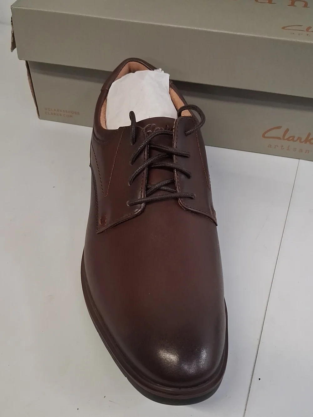 NWT Mens Clark's Artisan Eldredge Plain Dark Brown Leather Shoes